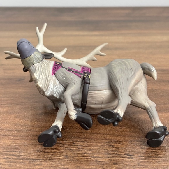 DISNEY Frozen SVEN Reindeer Toy Figure 4" Cake Topper - Picture 5 of 7
